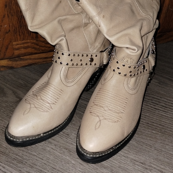 Women cowboy boots - Picture 1 of 4